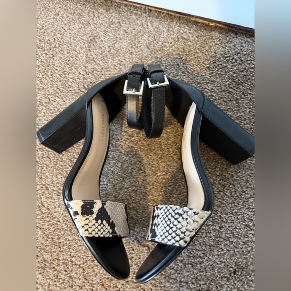 Nine West snake print ankle strap pumps - Picture 8 of 10